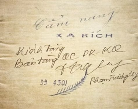 cam-nang-xa-kich-pham-truong-uy.jpg