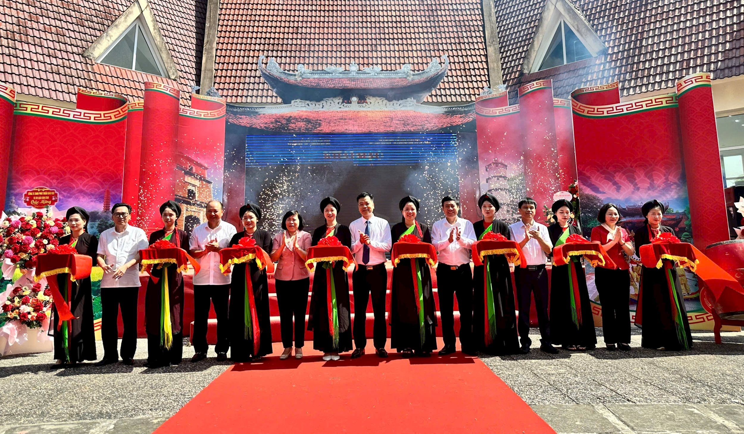 non-quai-thao-lang-van-hoa_edited.jpg