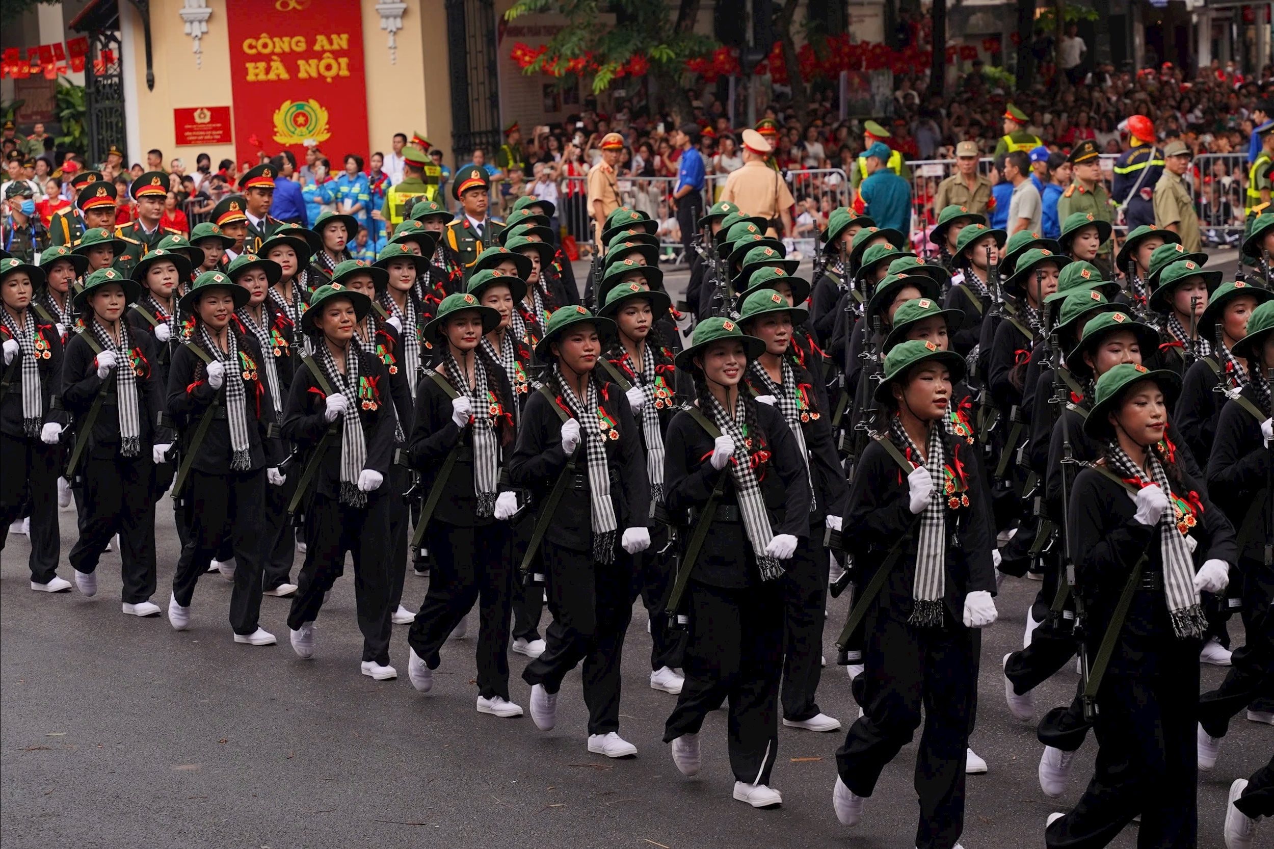 Khối nữ du kích miền Nam