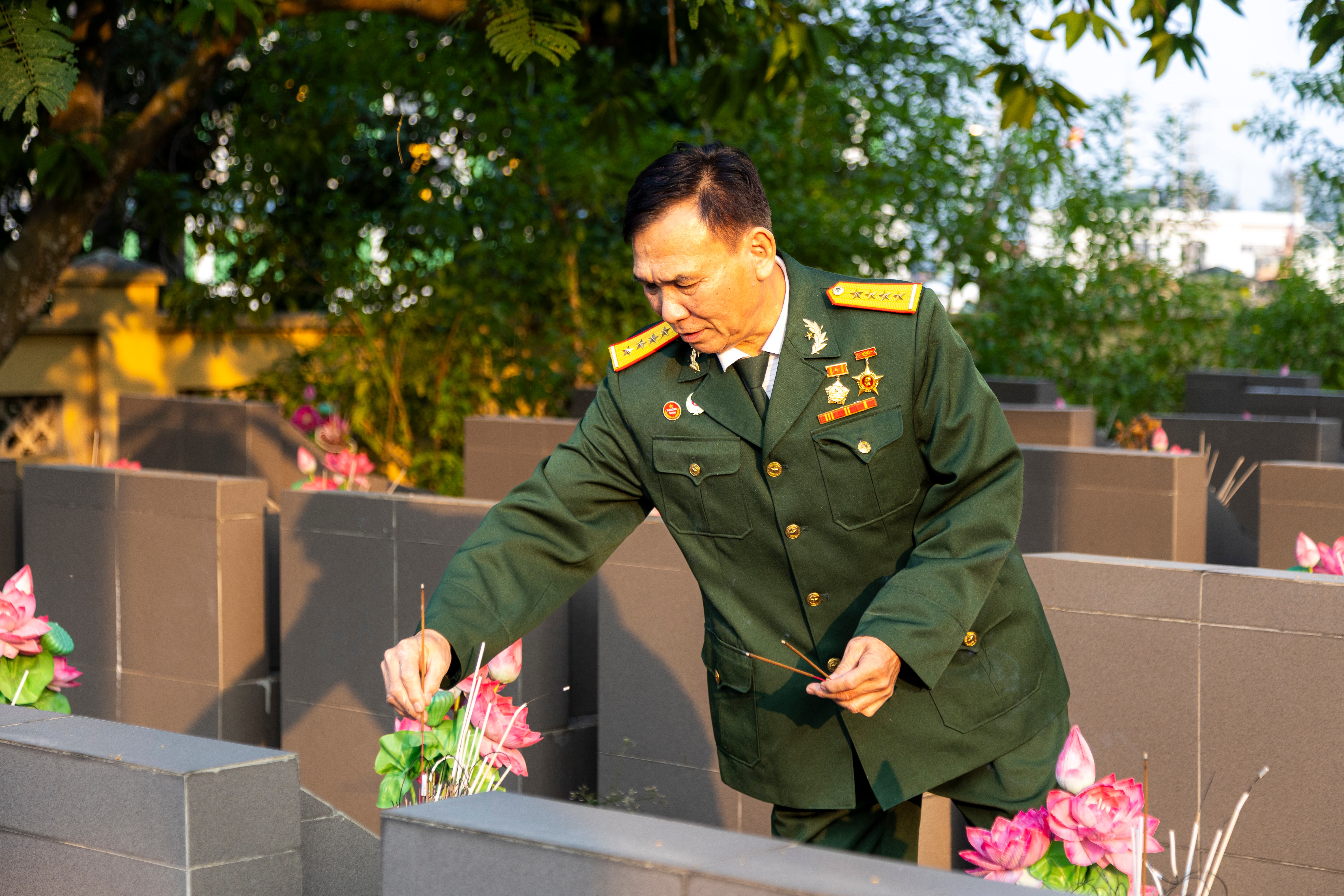 Đôi tay năm xưa (10)