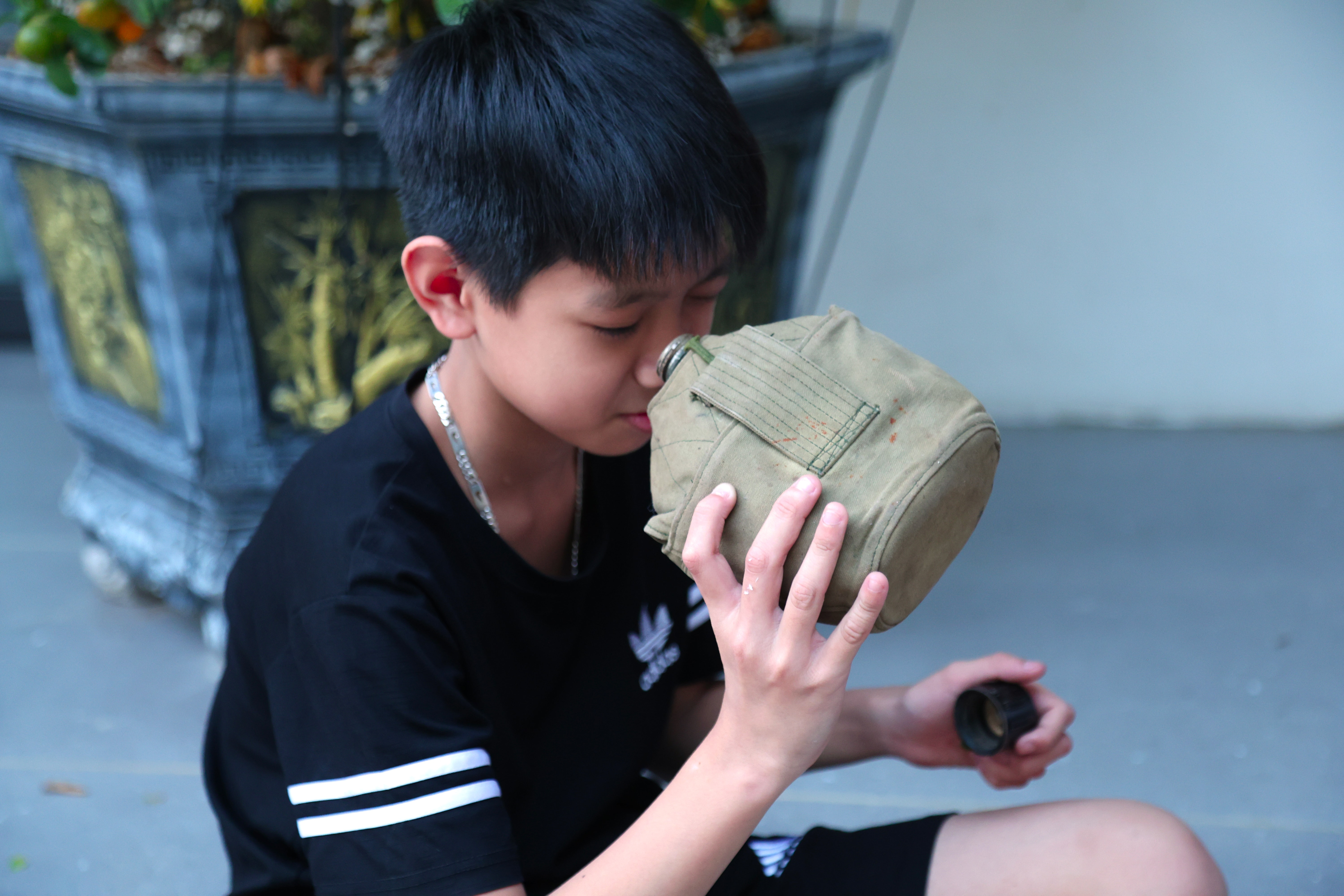 Đôi tay năm xưa (4)