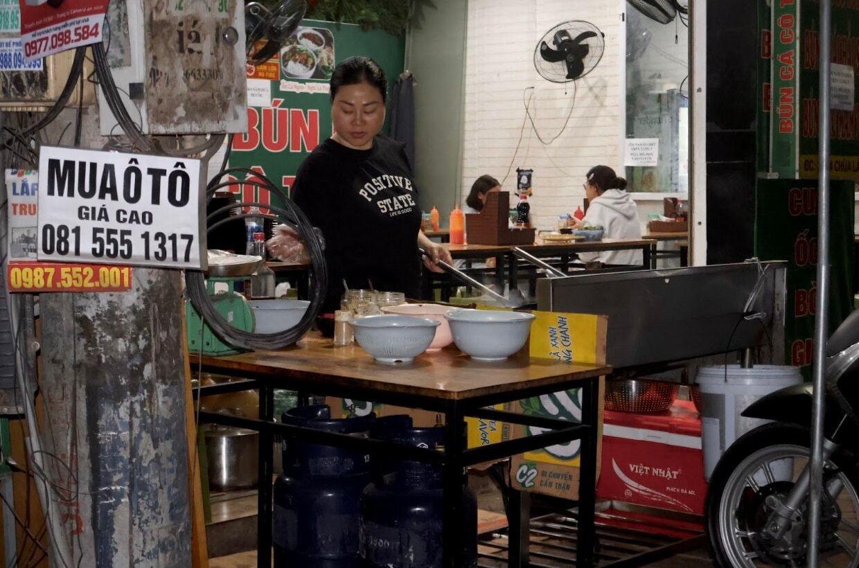 ảnh cô bán hàng