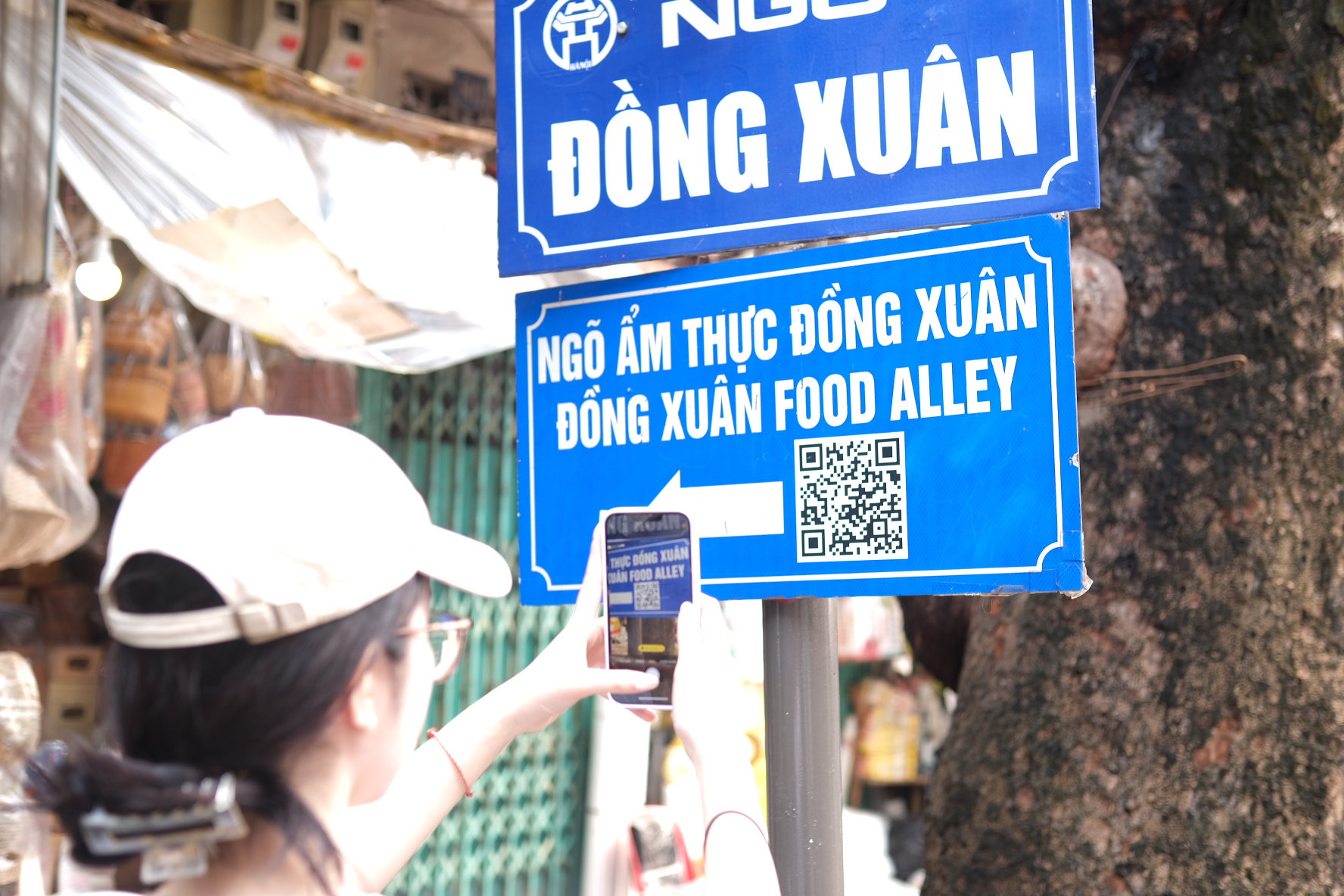 Hành vi tiêu dùng mới len lỏi vào không gian chợ truyền thống.