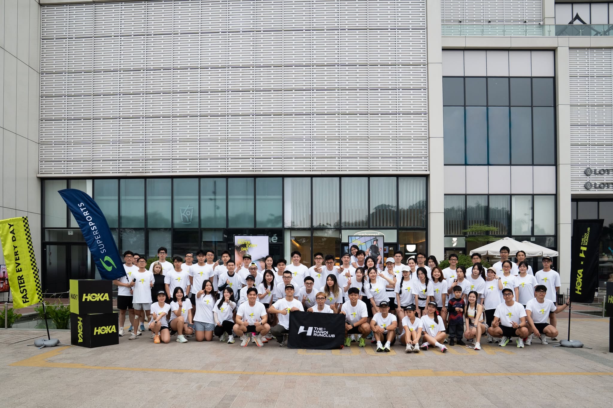 THRC kết hợp cùng Hoka Lotte Mall Tây Hồ