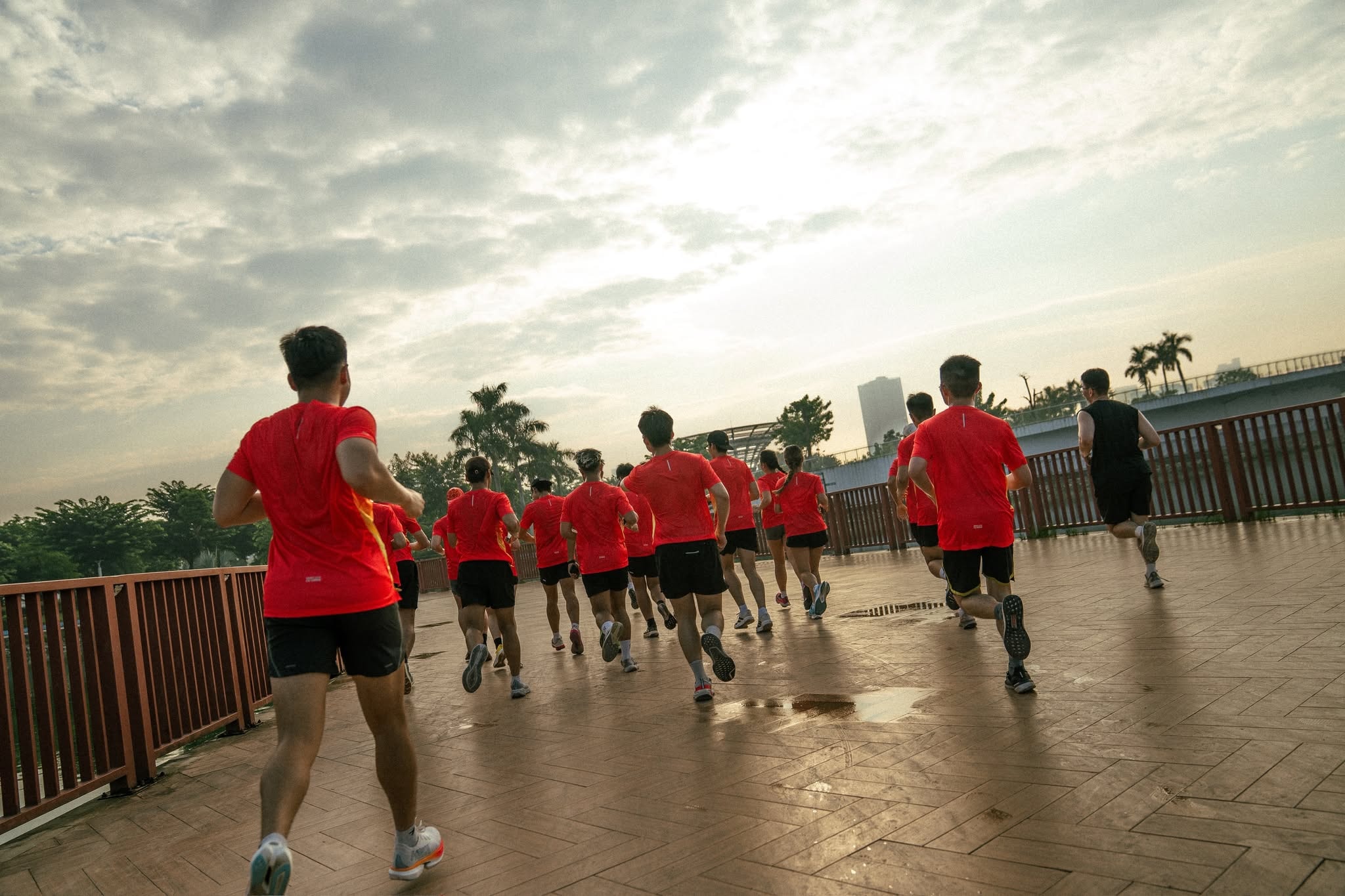 THRC “tự do vươn mình” tại công viên Thiên văn học