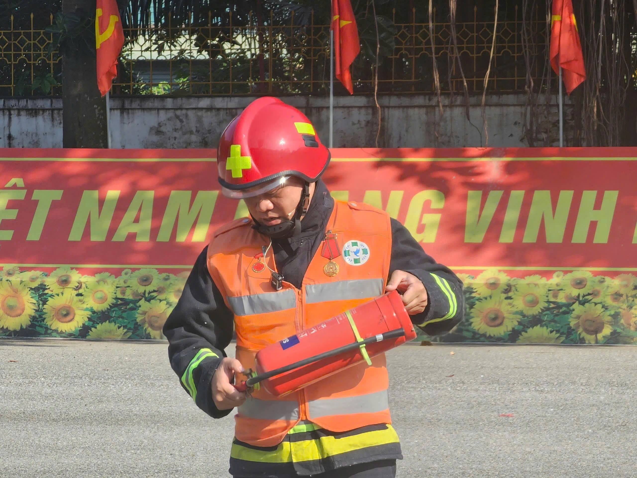 a việt chữa cháy