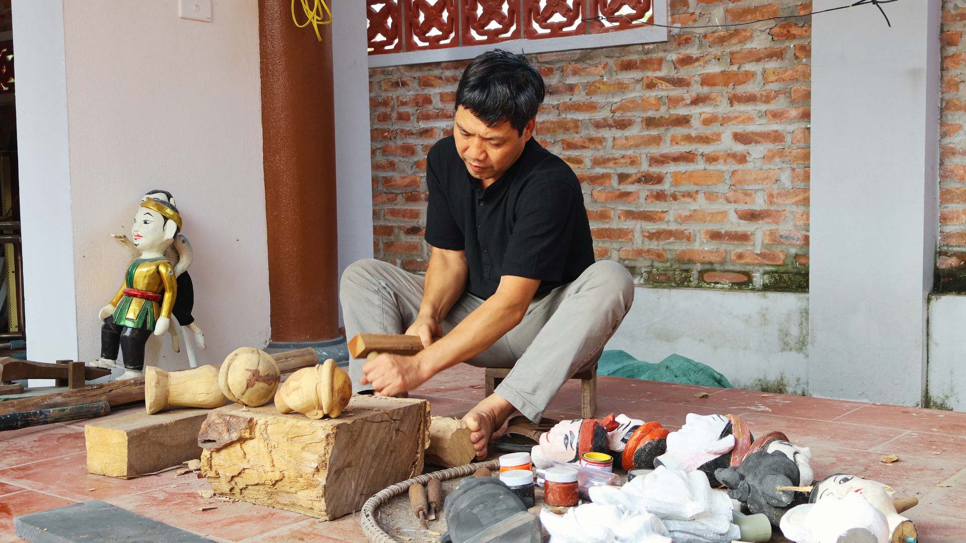 NNƯT Phạm Công Bằng gắn bó với rối cạn Tế Tiêu 5