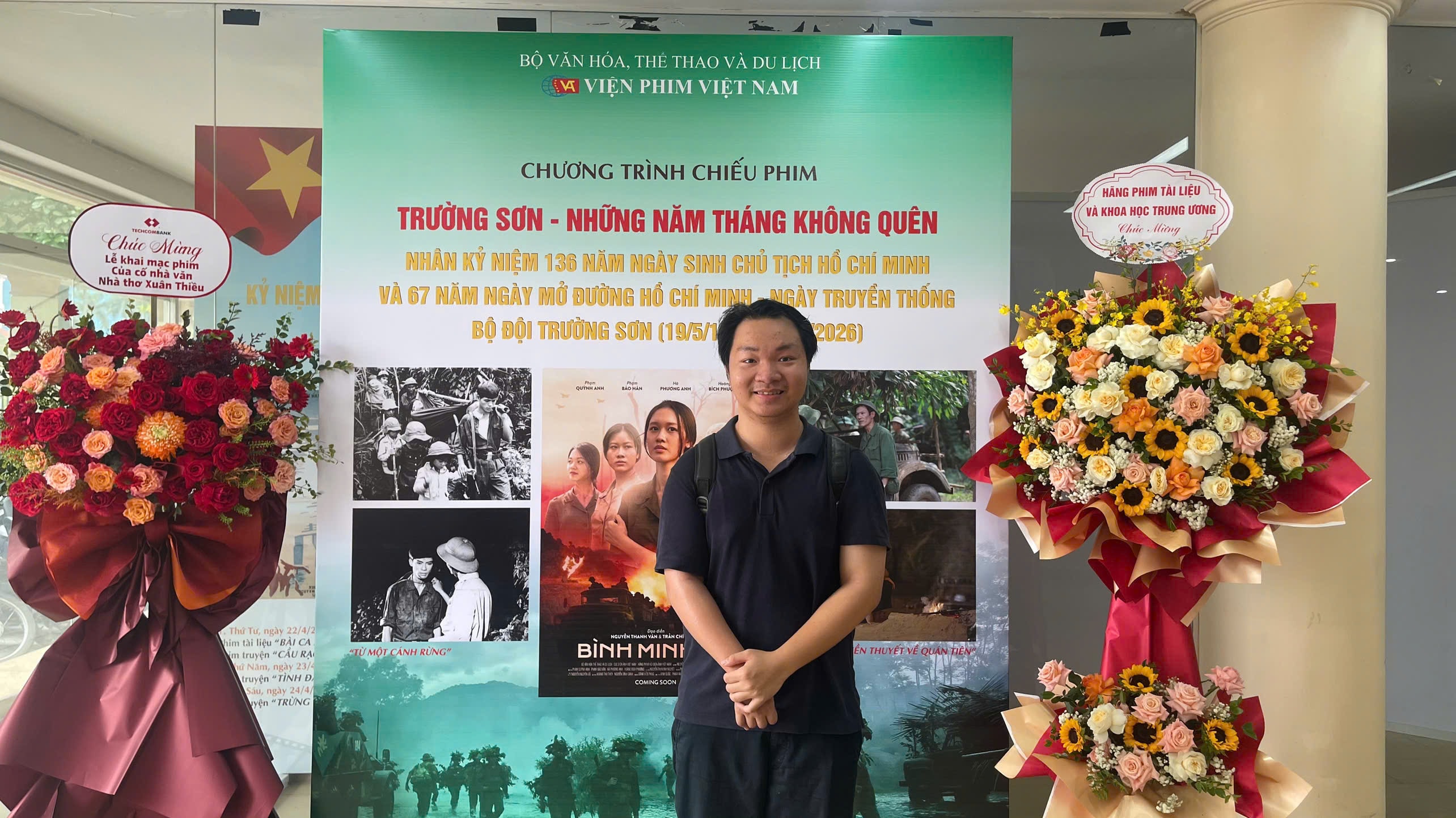 Bạn Lê Huy Hiệu xúc động chia sẻ cảm xúc sau buổi chiếu phim (Ảnh_ Bảo Ngọc)