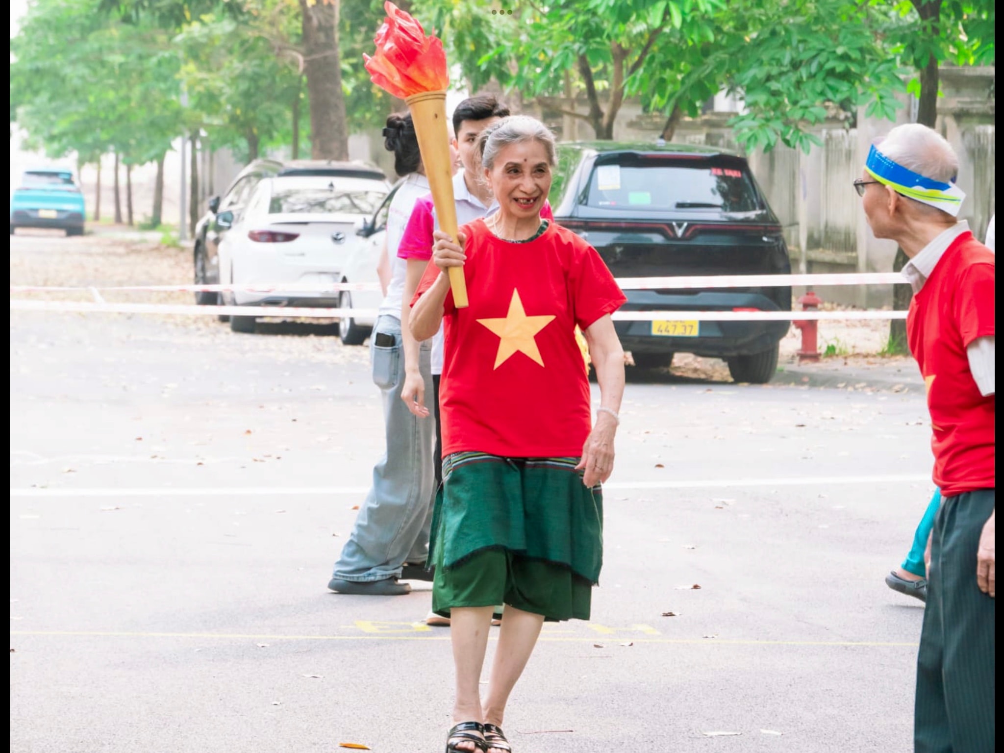 Ảnh cụ Tỉnh (3a)