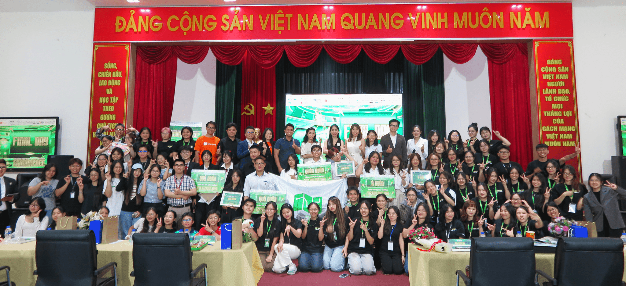 Heading for The Future: E-Commerce tạo điều kiện để sinh viên đưa kiến thức vào thực tiễn, thử sức với những yêu cầu của ngành thương mại điện tử và tích lũy kinh nghiệm trong quá trình tranh tài. (Ảnh: BTC)
