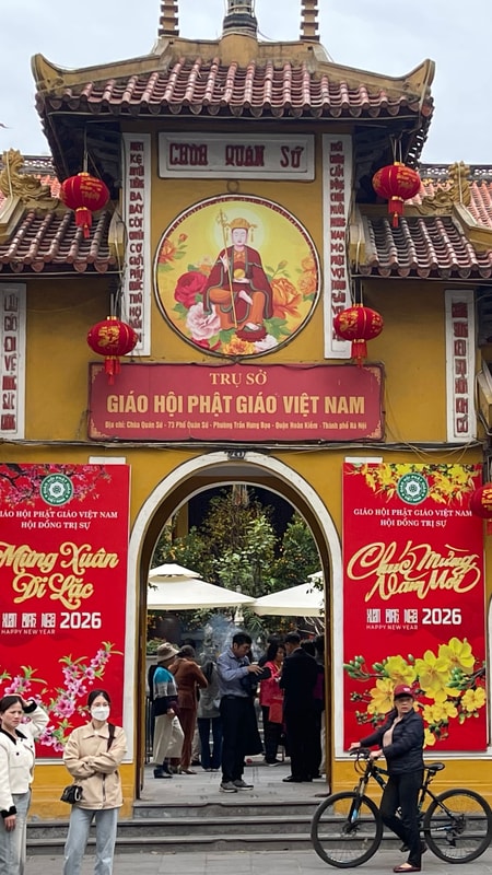 Chùa Quán Sứ tấp nập trong ngày Rằm Tháng Giêng