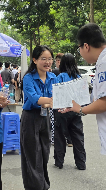 Thí sinh trên cả nước sẵn sàng cho môn thi đầu tiên Kỳ thi Tốt nghiệp THPT Quốc gia năm 2026