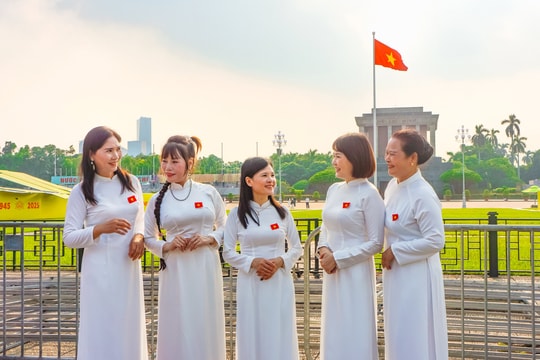 Lăng Bác, một chiều thu tháng Tám