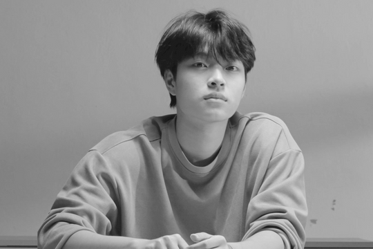 Đắm chìm trong thế giới sắc màu cùng MV “Dream Gallery”