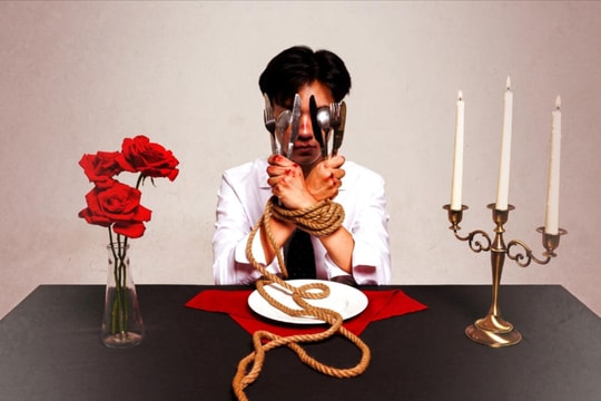 Bộ ảnh “Crimen”: Khi ranh giới thiện - ác phai mờ