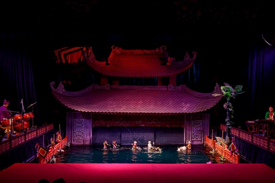 Sức sống ngàn năm của múa rối nước