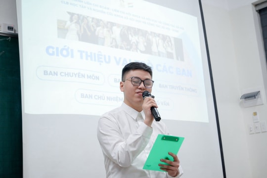 Hành trình vươn tới ánh sáng của chàng trai khiếm thị đa tài