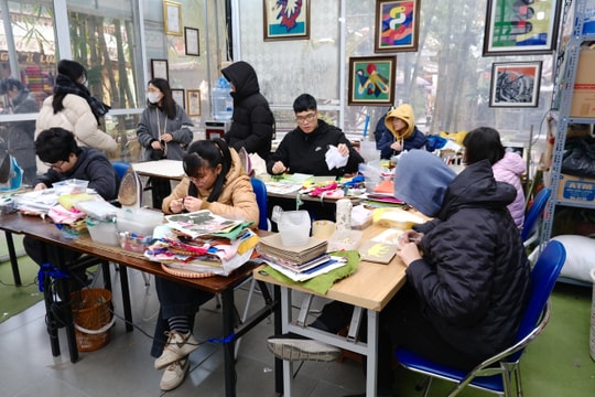 Khi những mảnh vải vụn vẽ nên hình hài hy vọng