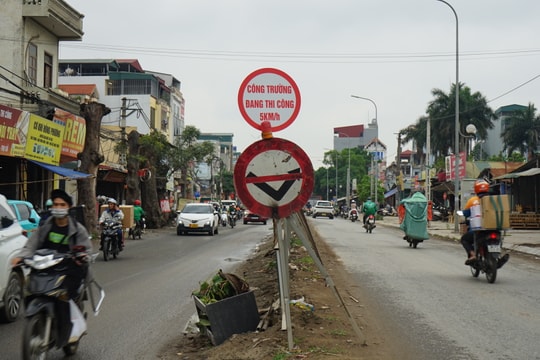 Công trình “đắp chiếu” gần một thập kỷ ở Hà Nội