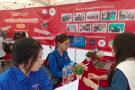 Viện Báo chí - Truyền thông kết nối cơ hội việc làm cho sinh viên tại AJC Job Fair 2026