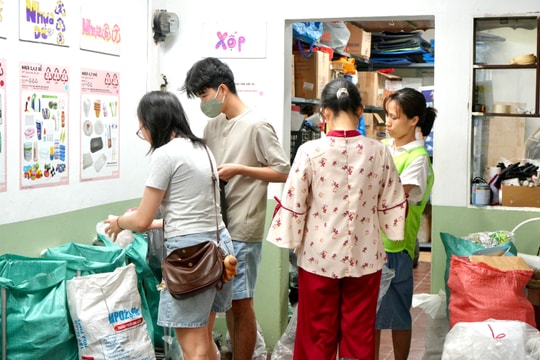 Nếp sống xanh “0 đồng” giữa lòng đô thị của các bạn sinh viên