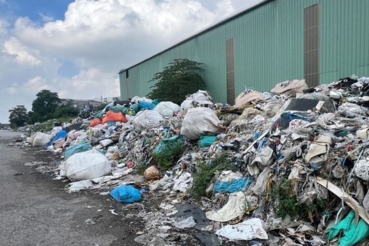 Tiếng kêu cứu từ những ngôi làng "ngạt thở" vì rác thải nhựa ở Hưng Yên: "Ngộp" trong rác thải (Kỳ 1)